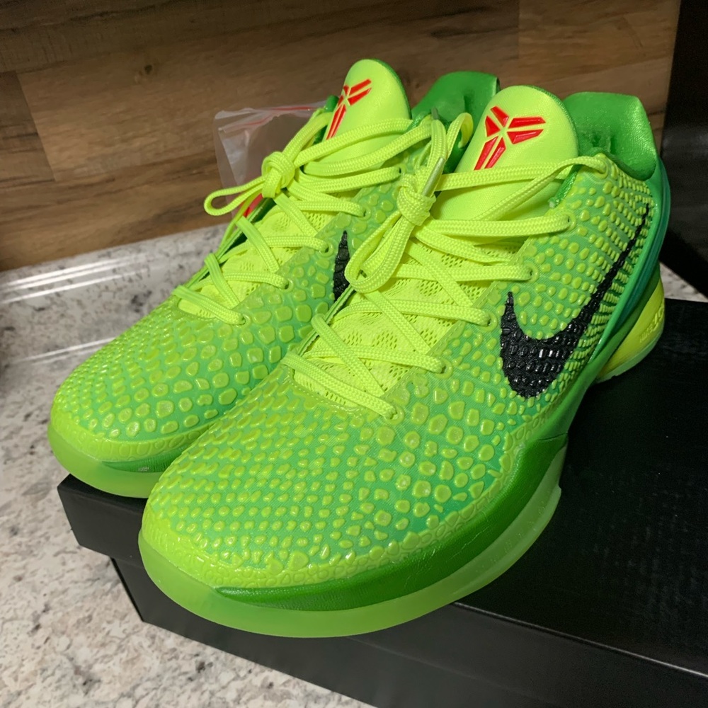 Nike kobe 6 grinch unauthorized